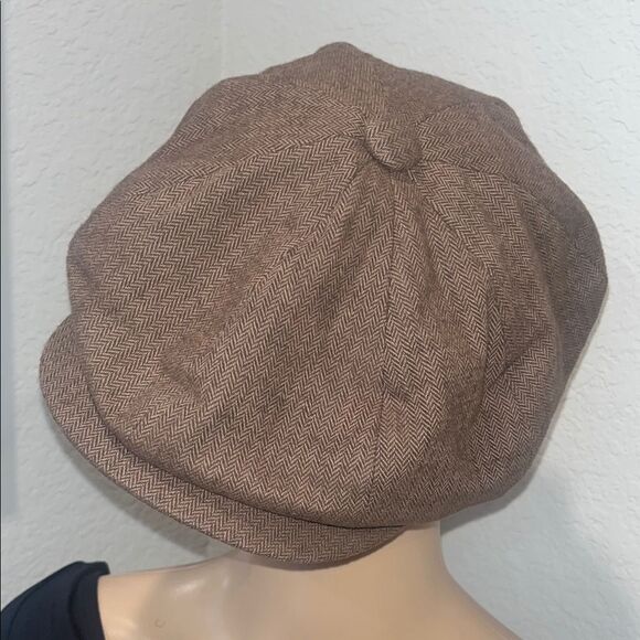 Classic Brown Herringbone Newsboy Cap - Picture 1 of 5